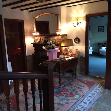 Bed and Breakfast Tudor Place Winnersh Zewnętrze zdjęcie