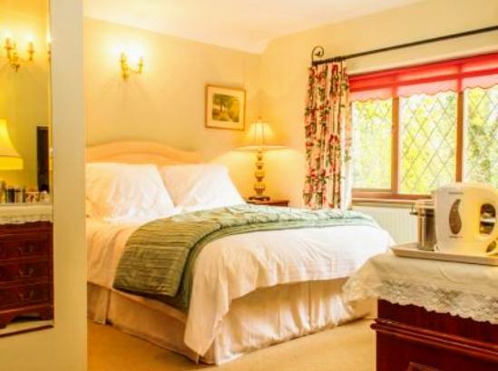 Bed and Breakfast Tudor Place Winnersh Zewnętrze zdjęcie