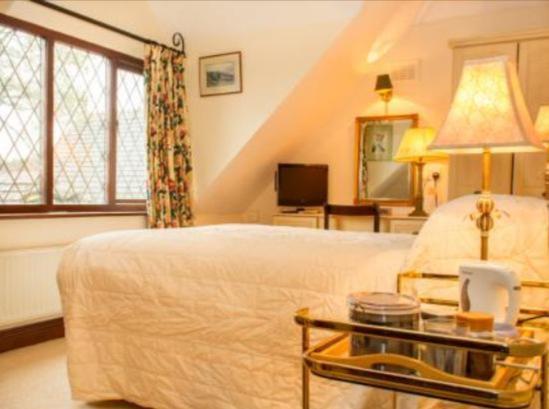 Bed and Breakfast Tudor Place Winnersh Zewnętrze zdjęcie